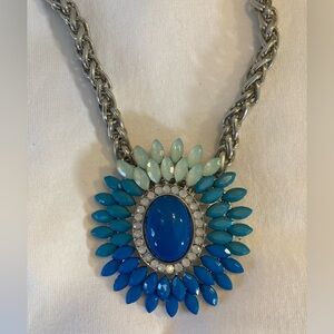 Large Flower Designed Blue Jeweled Pendant Necklace